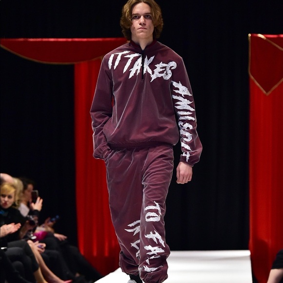 Meet your Posher, Oshay - Picture 8 of 16